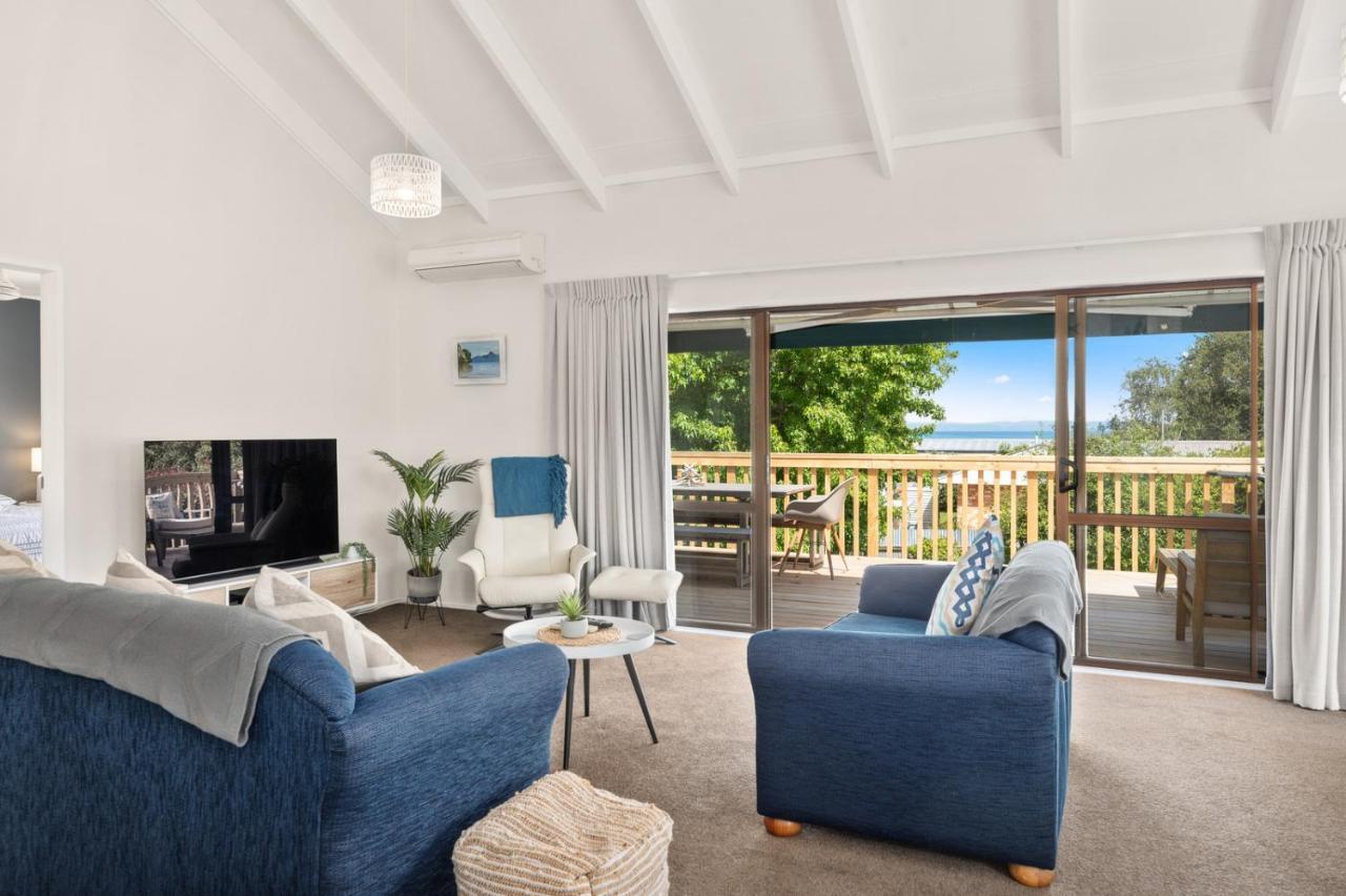 Waitahanui Lake House - Lake Taupo Holiday Home Zewnętrze zdjęcie