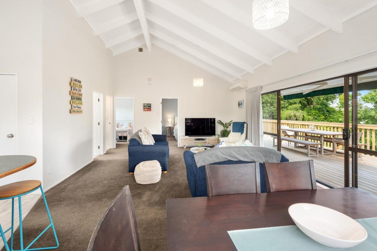 Waitahanui Lake House - Lake Taupo Holiday Home Zewnętrze zdjęcie