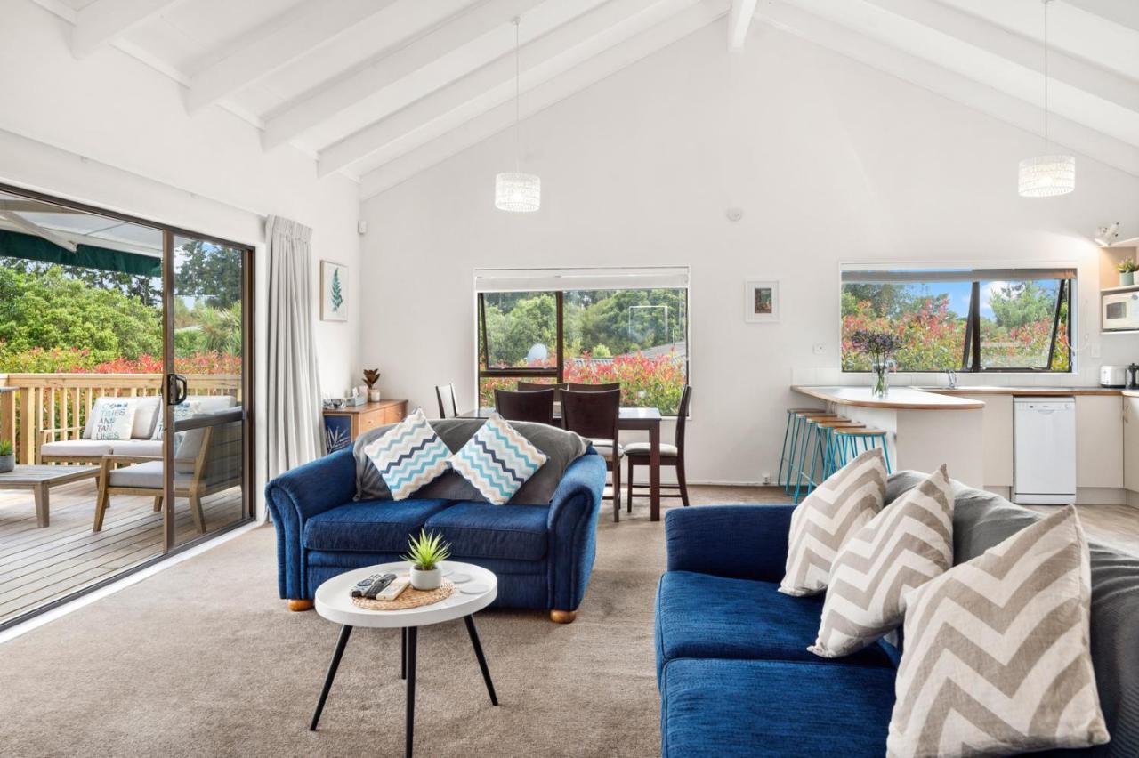 Waitahanui Lake House - Lake Taupo Holiday Home Zewnętrze zdjęcie