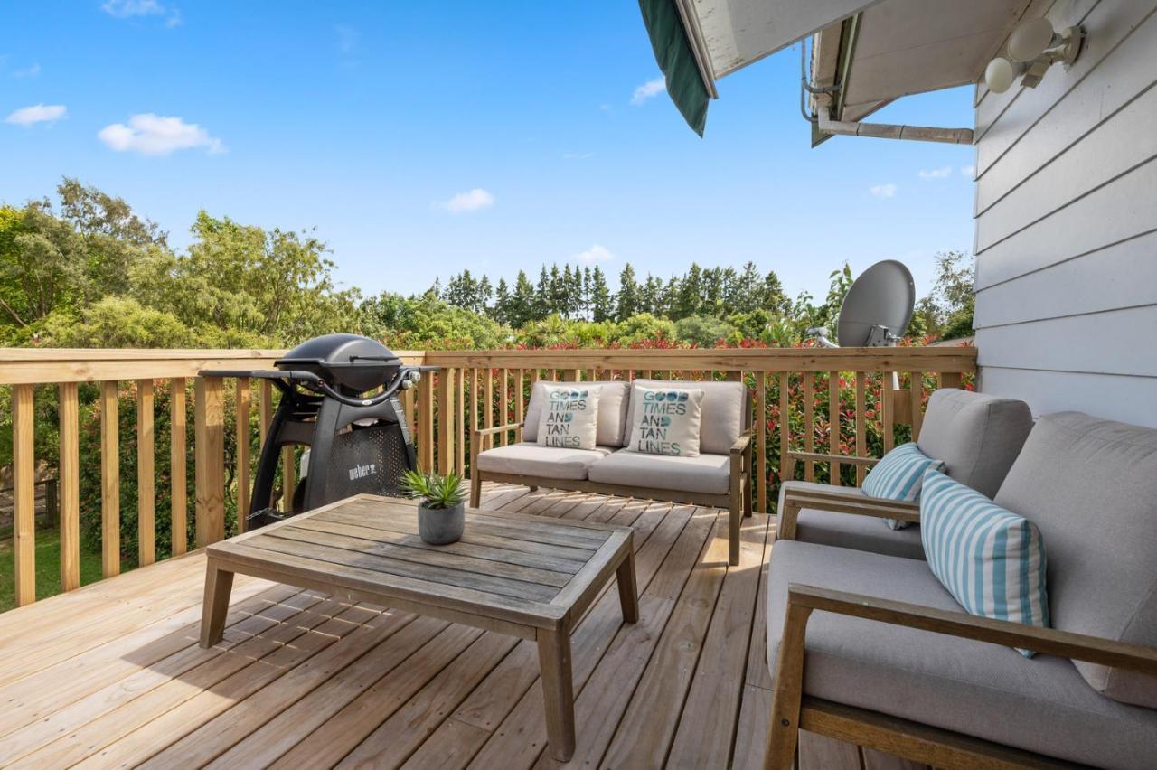 Waitahanui Lake House - Lake Taupo Holiday Home Zewnętrze zdjęcie